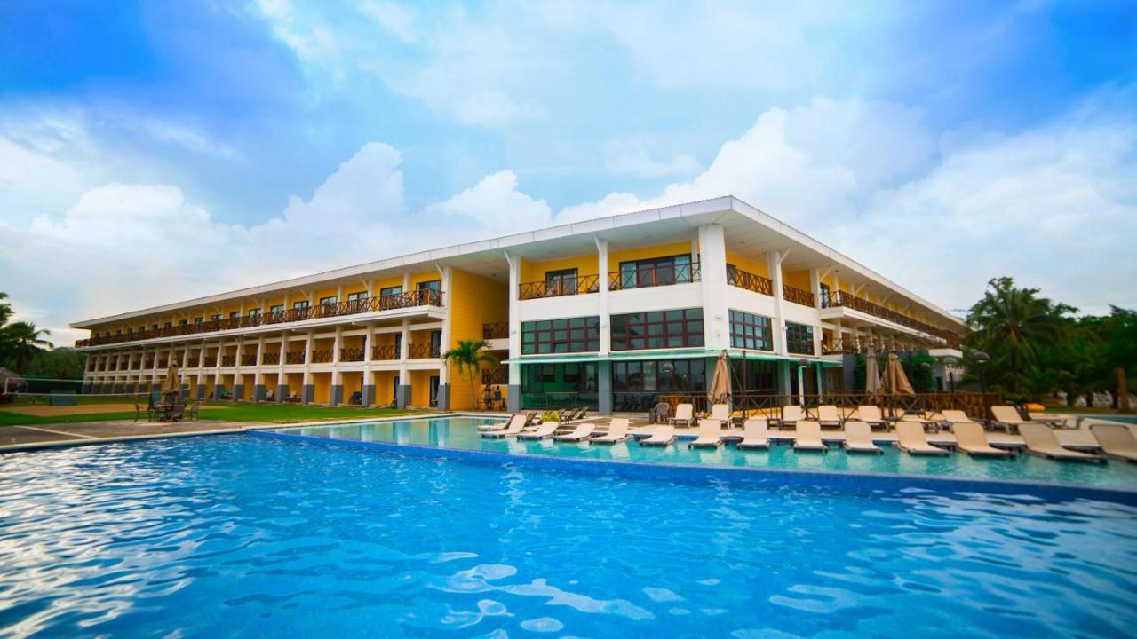 Playa Tortuga Hotel&Beach Resort Bocas del Toro Exterior foto