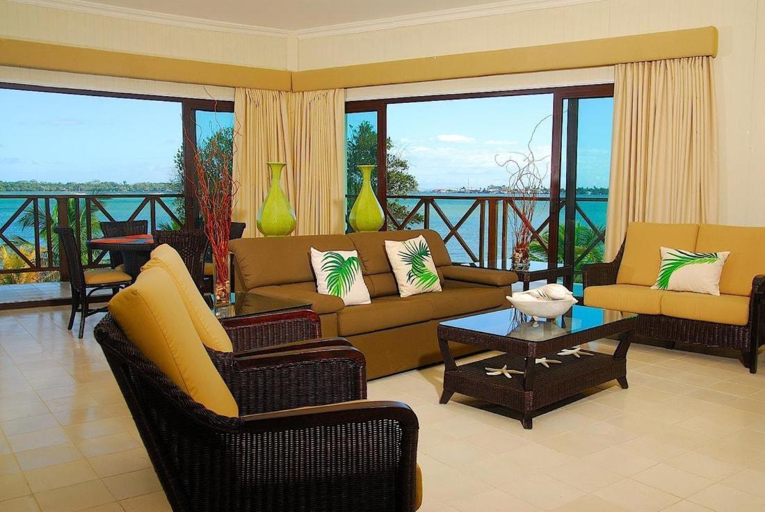 Playa Tortuga Hotel&Beach Resort Bocas del Toro Exterior foto