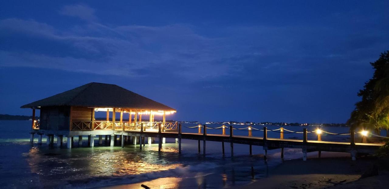 Playa Tortuga Hotel&Beach Resort Bocas del Toro Exterior foto