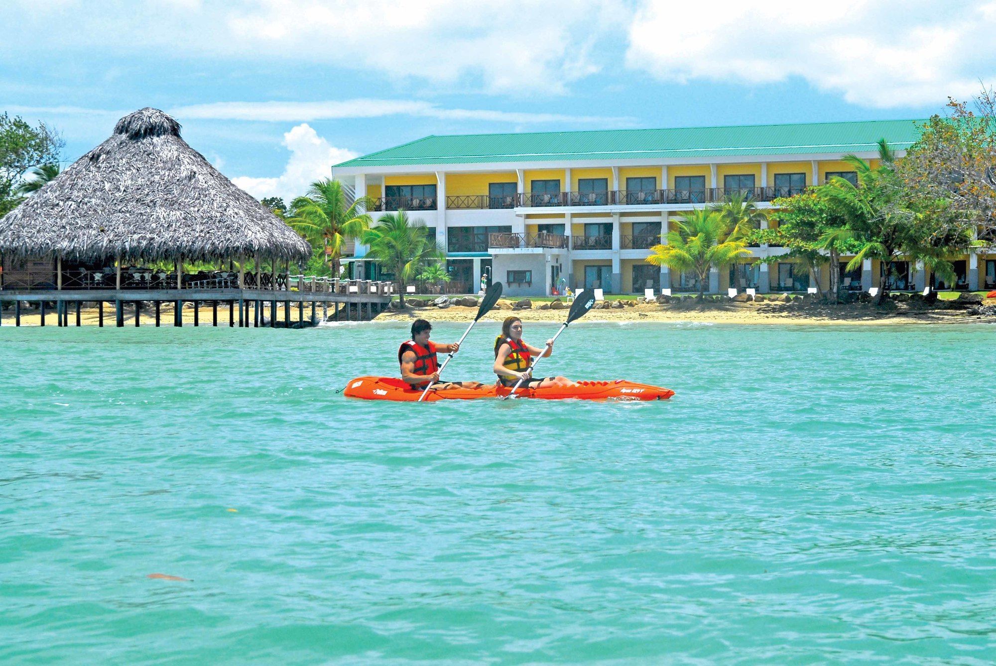 Playa Tortuga Hotel&Beach Resort Bocas del Toro Exterior foto
